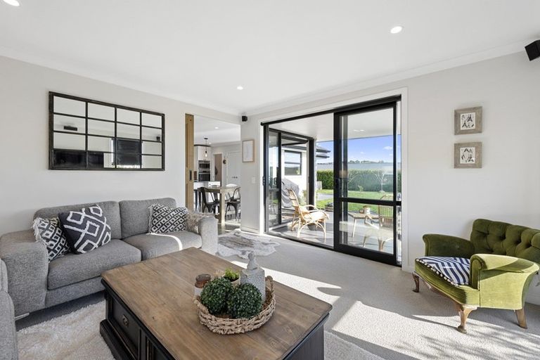 Photo of property in 213 Ballintoy Park Drive, Welcome Bay, Tauranga, 3175