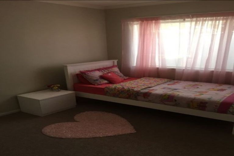 Photo of property in 22 Gendo Avenue, Henderson, Auckland, 0612