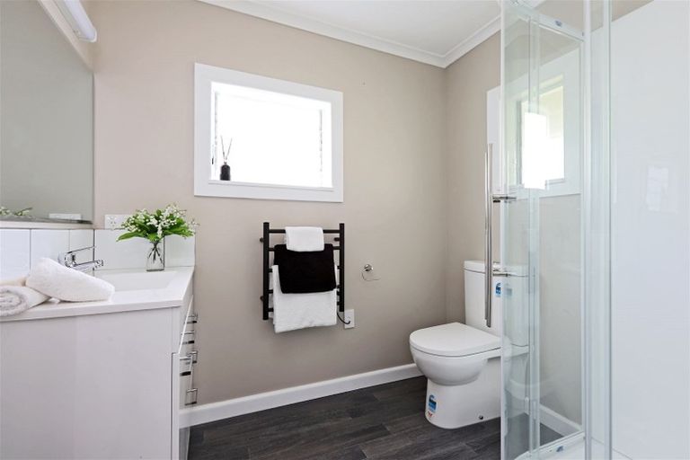 Photo of property in 202 Grays Road, Saint Leonards, Hastings, 4120