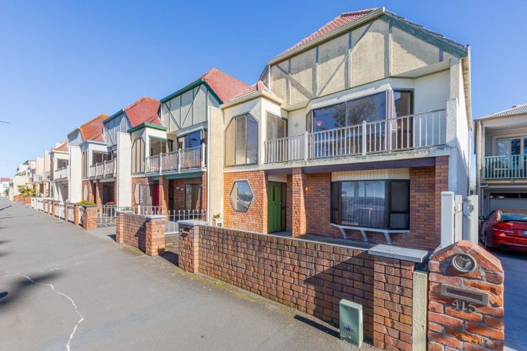 Photo of property in 419 Marine Parade, Napier South, Napier, 4110