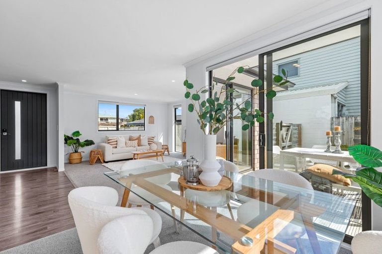 Photo of property in 13a Dickson Road, Papamoa Beach, Papamoa, 3118