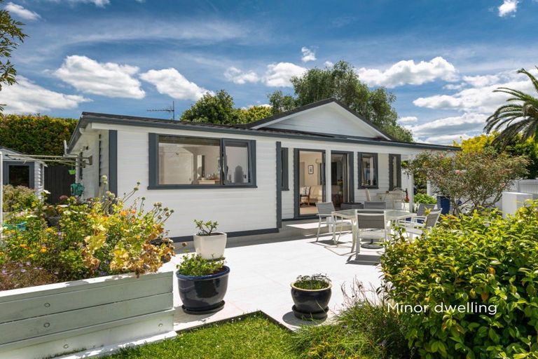 Photo of property in 49a Roland Road, Greenhithe, Auckland, 0632