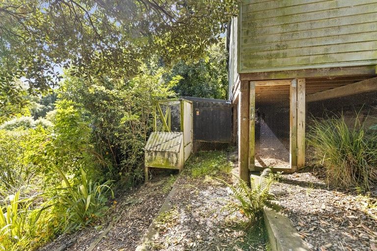 Photo of property in 37 Porterfield Street, Macandrew Bay, Dunedin, 9014