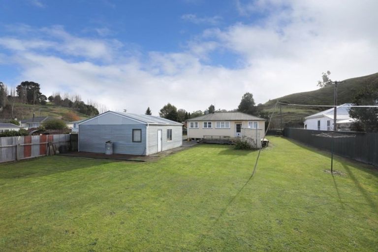 Photo of property in 10 Wilson Road, Hunterville, 4730