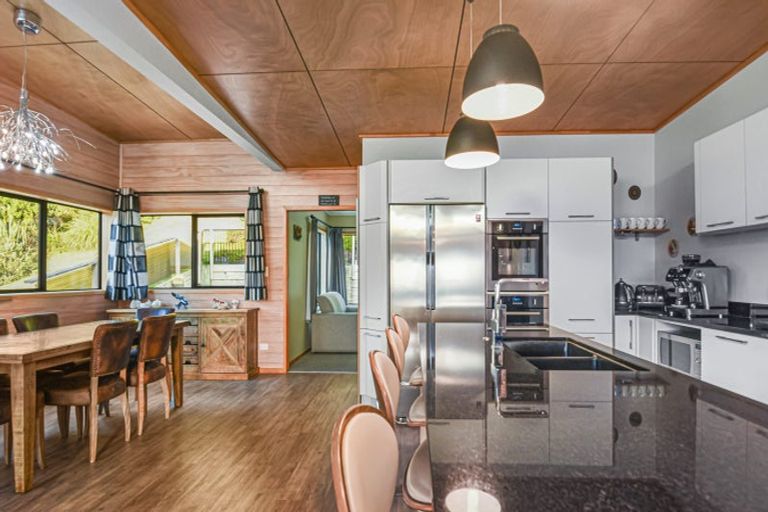 Photo of property in 48 Estuary View Road, Welcome Bay, Tauranga, 3112