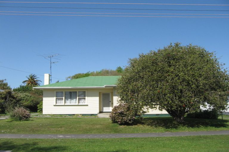 Photo of property in 27 Muir Street, Te Hapara, Gisborne, 4010