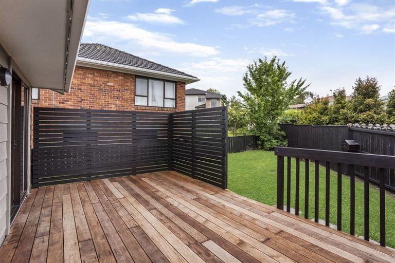 Photo of property in 1/1 Meadowvale Avenue, Forrest Hill, Auckland, 0620