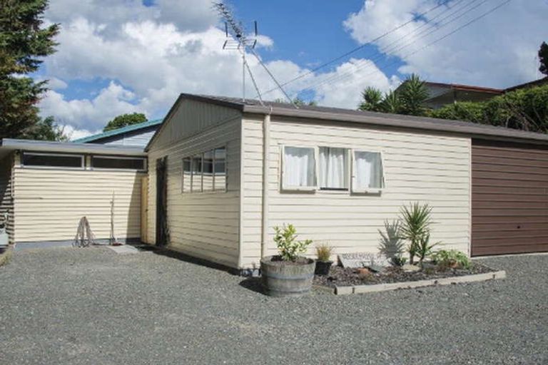 Photo of property in 16 Rose Street, Tirau, 3410