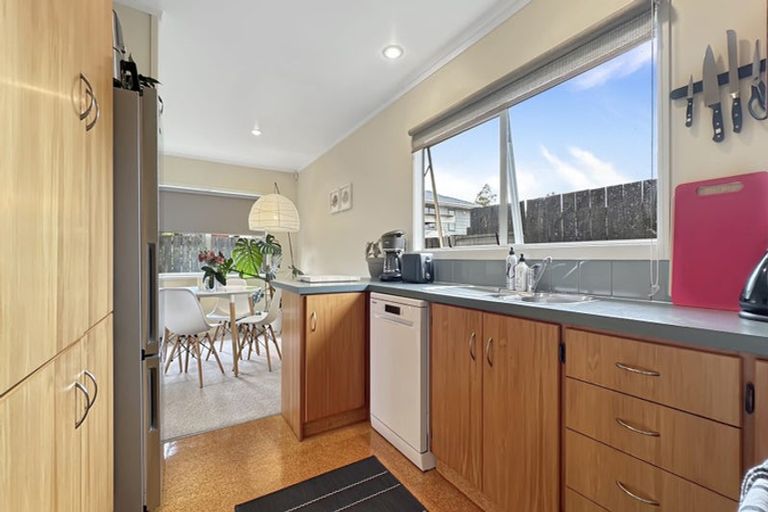 Photo of property in 1/49 Strid Road, Te Atatu South, Auckland, 0610