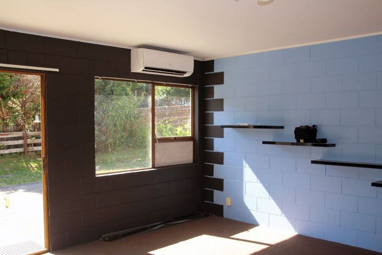 Photo of property in 2/81 Stredwick Drive, Torbay, Auckland, 0630