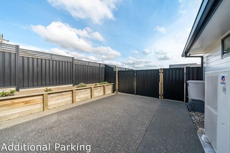 Photo of property in 117 Mawai Hakona Drive, Wallaceville, Upper Hutt, 5018