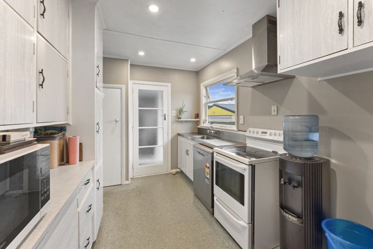 Photo of property in 75 Wise Street, Wainuiomata, Lower Hutt, 5014