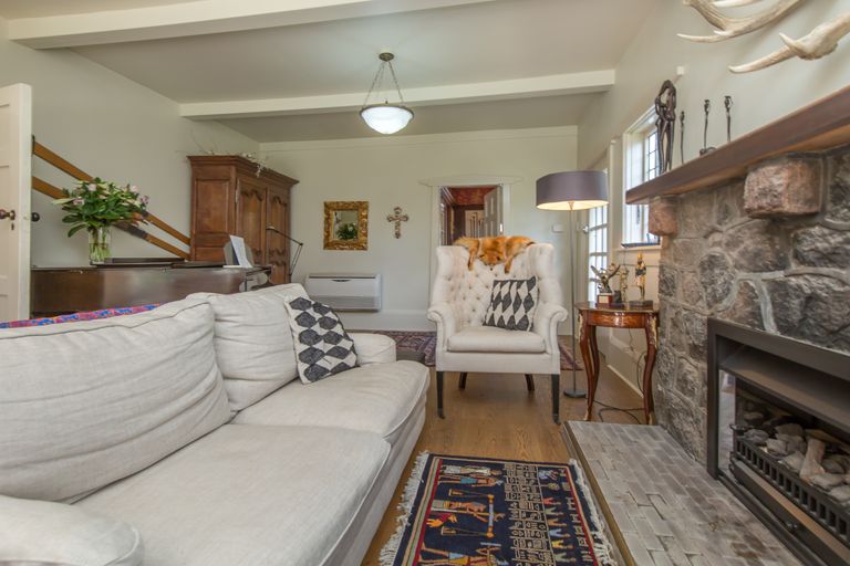 Photo of property in 166 Fendalton Road, Fendalton, Christchurch, 8052