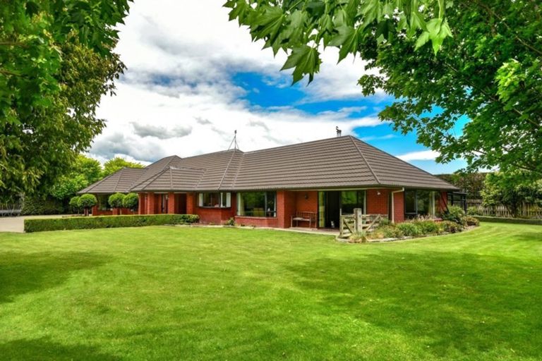 Photo of property in 1495 Telegraph Road, Charing Cross, Darfield, 7571