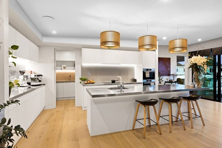 Photo of property in 3a William Bayes Place, Red Beach, 0932