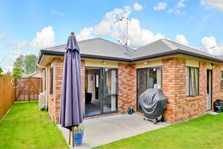 Photo of property in 13 Shrule Place, Huntington, Hamilton, 3210