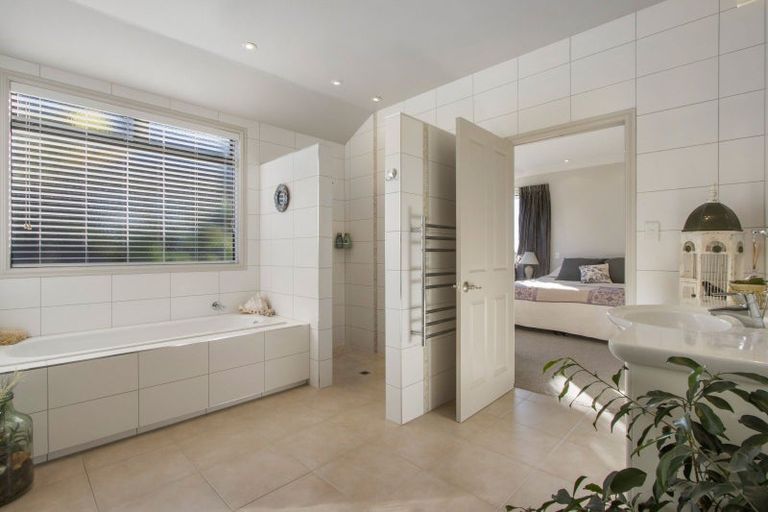 Photo of property in 39 Holyoake Terrace, Omokoroa, 3114