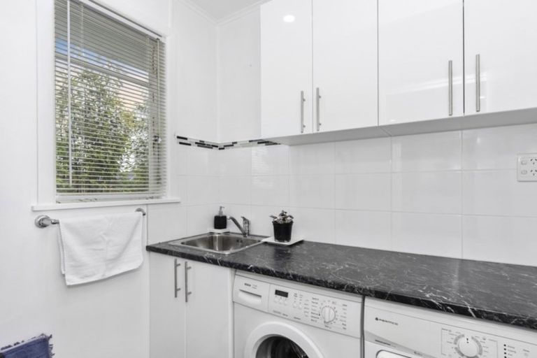 Photo of property in 41b Lyn Grove, Papamoa Beach, Papamoa, 3118