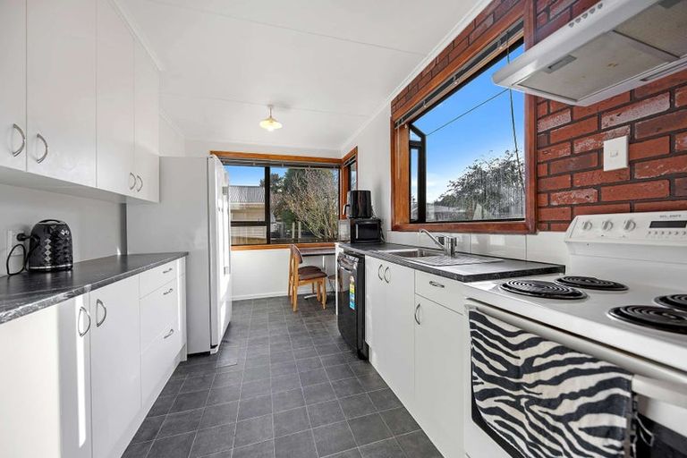 Photo of property in 8 Ngaturi Grove, Wainuiomata, Lower Hutt, 5014