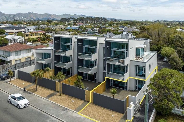 Photo of property in 1/272 Marine Parade, New Brighton, Christchurch, 8061