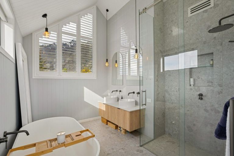 Photo of property in 4 Mckellar Drive, Jacks Point, Queenstown, 9371