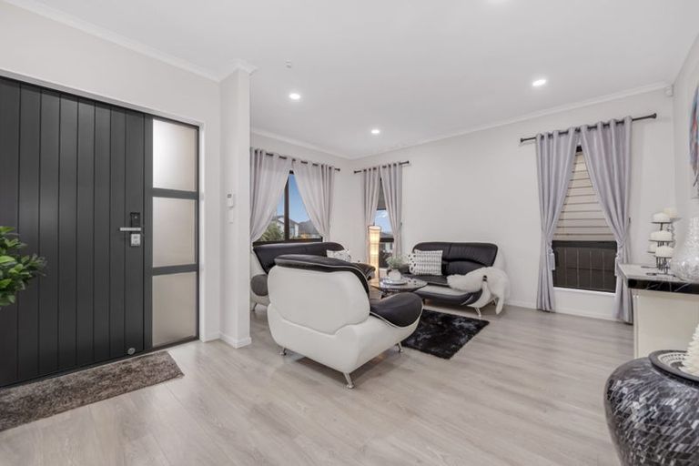 Photo of property in 3 Tannaghmore Drive, Flat Bush, Auckland, 2019