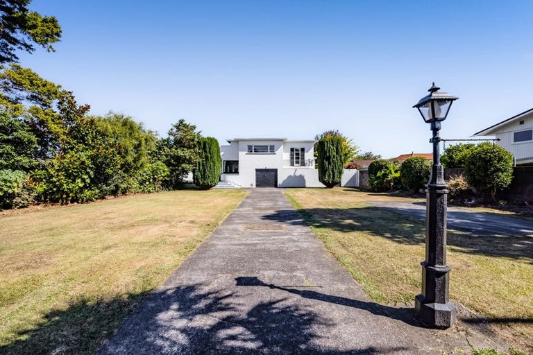 Photo of property in 14 Dives Avenue, Hawera, 4610