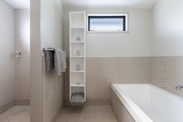 Photo of property in 15 Riverstone Drive, Welcome Bay, Tauranga, 3112