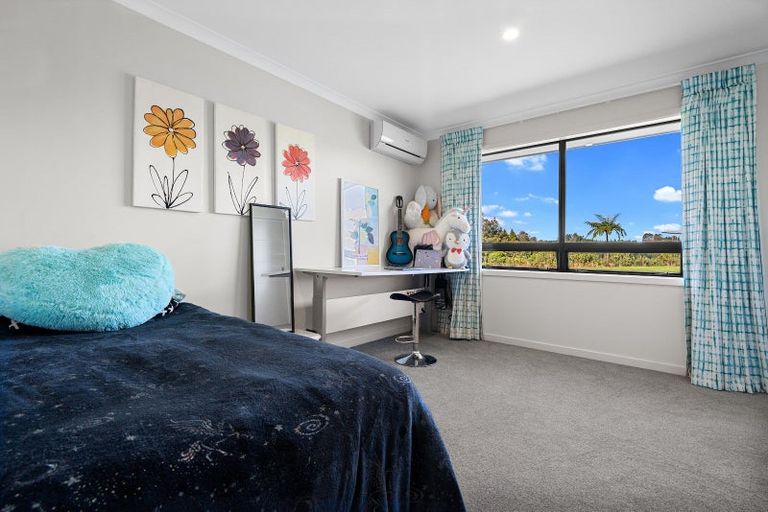 Photo of property in 23 Sarona Park Drive, Omanawa, Tauranga, 3171