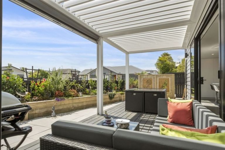 Photo of property in 6 Huanui Close, Papamoa Beach, Papamoa, 3118