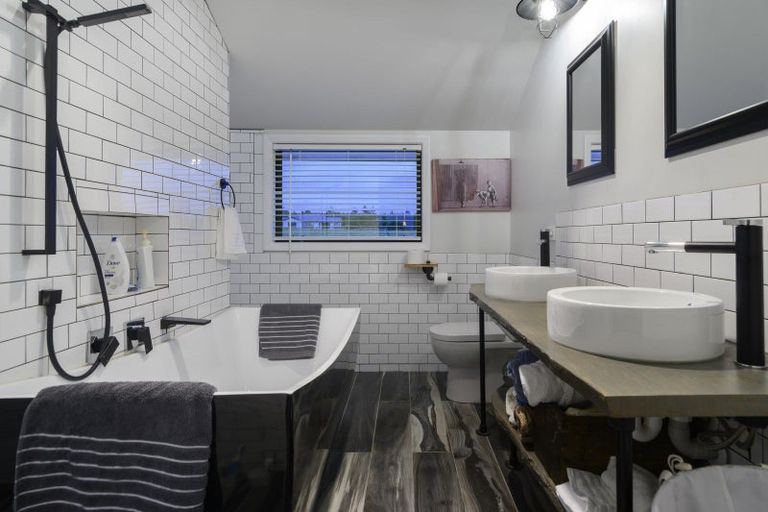 Photo of property in 17 Sarona Park Drive, Omanawa, Tauranga, 3171