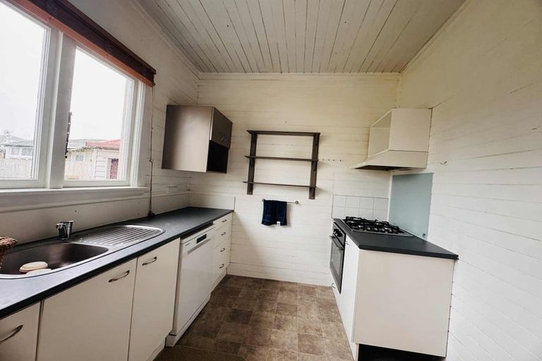 Photo of property in 37 Bryant Street, Takaro, Palmerston North, 4412