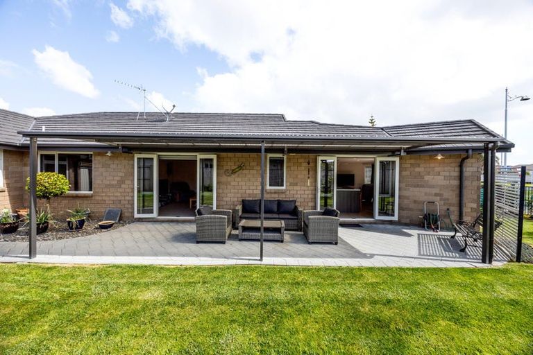 Photo of property in 18 Moonlight Drive, Rototuna North, Hamilton, 3210