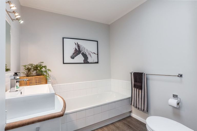 Photo of property in 5/52 Penryn Drive, Camborne, Porirua, 5026