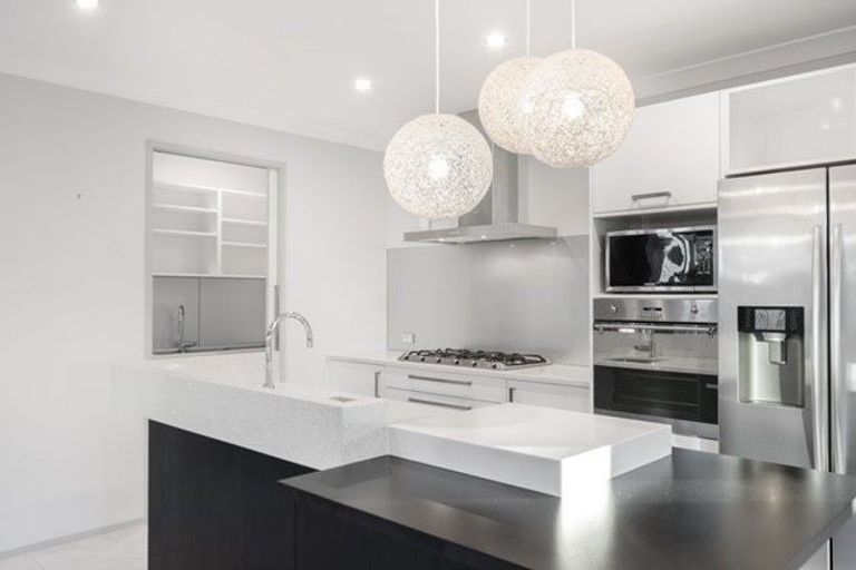 Photo of property in 18 Milano Boulevard, Karaka, Papakura, 2113