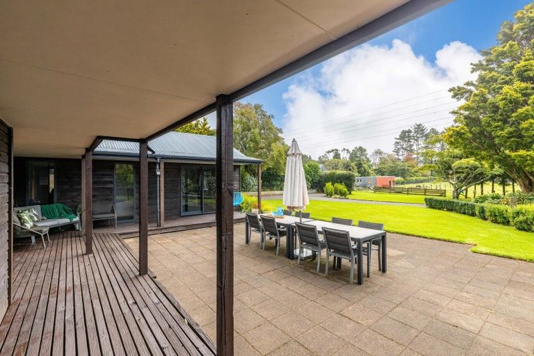 Photo of property in 42 Ridgewood Drive, Ridgewood, New Plymouth, 4371