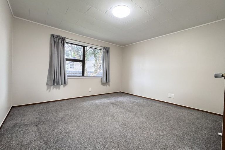 Photo of property in 16 Ulay Place, Clover Park, Auckland, 2019