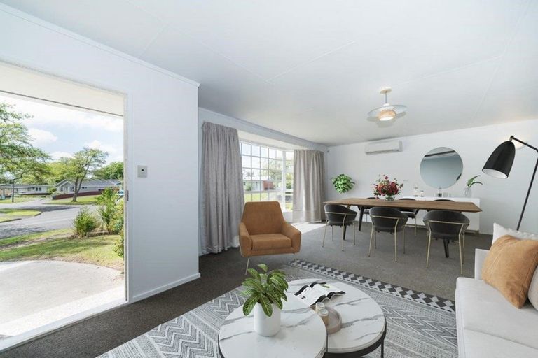 Photo of property in 94 Stillwater Place, Westbrook, Palmerston North, 4412