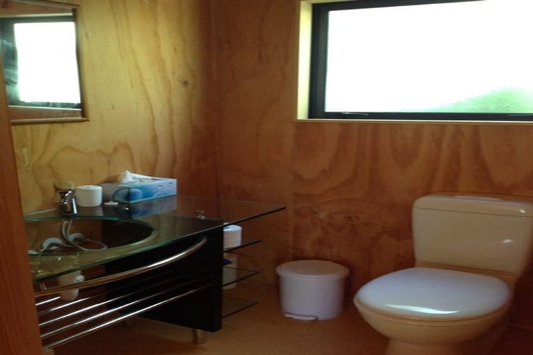 Photo of property in 38 Grammar Street, Kimbolton, 4777