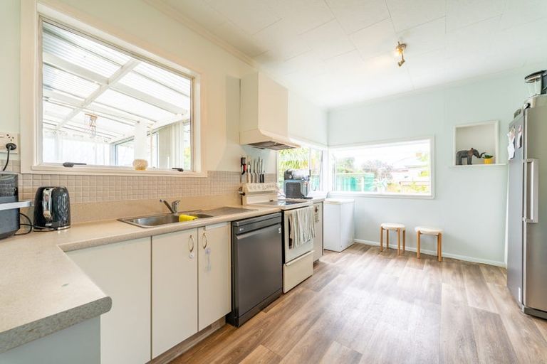 Photo of property in 6 Naylor Street, Waimate, 7924