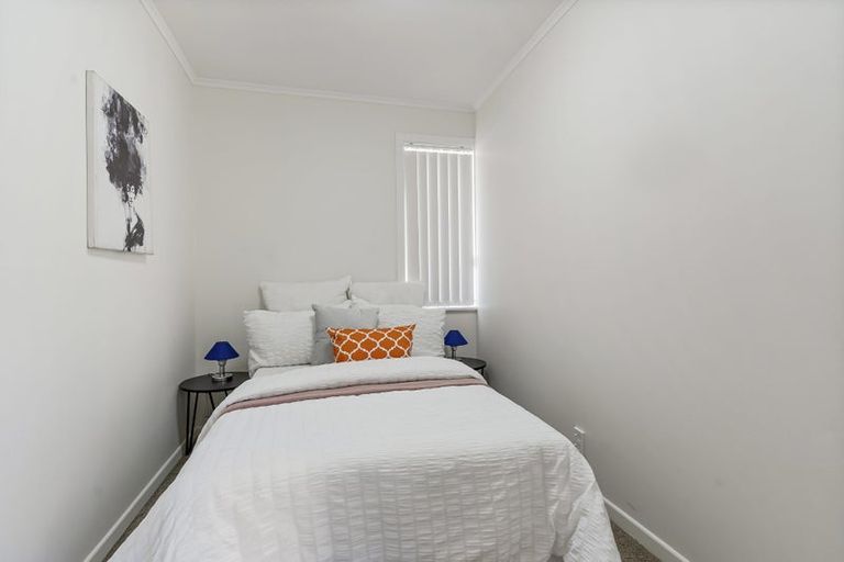 Photo of property in 69 Russell Road, Manurewa, Auckland, 2102