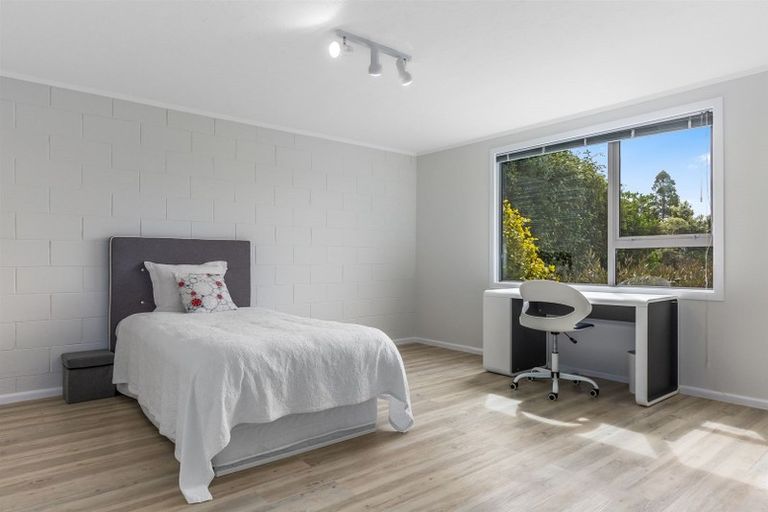 Photo of property in 35 Leeward Drive, Whitby, Porirua, 5024