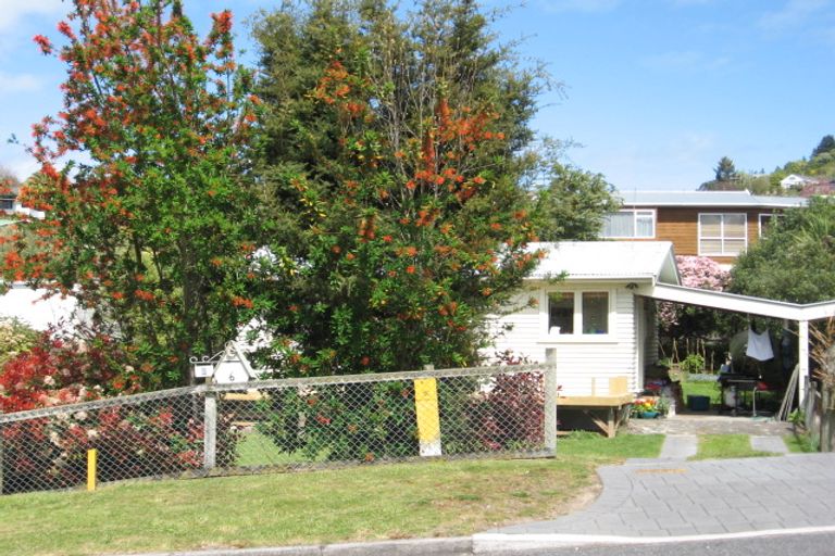 Photo of property in 6 Alberta Street, Acacia Bay, Taupo, 3330