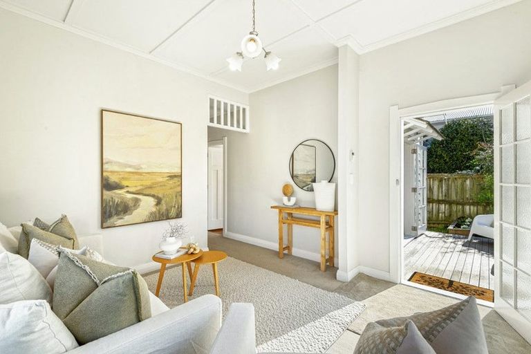 Photo of property in 1/52 Richmond Avenue, Northcote Point, Auckland, 0627