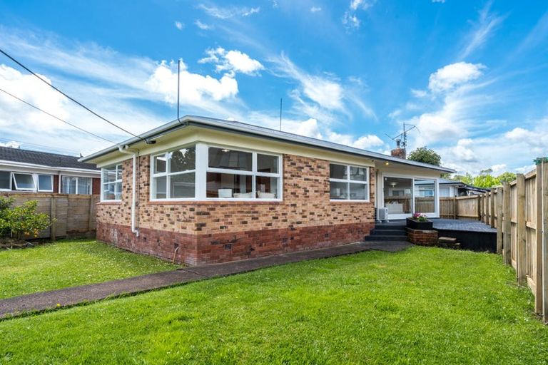 Photo of property in 39 Harrington Road, Henderson, Auckland, 0610
