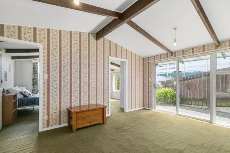 Photo of property in 51 Cypress Drive, Maungaraki, Lower Hutt, 5010