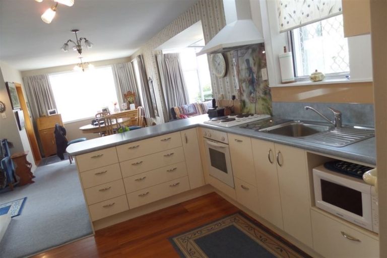 Photo of property in 163 Springs Road, Hornby, Christchurch, 8042