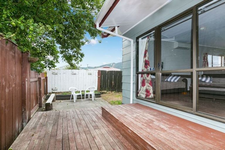 Photo of property in 22a Randwick Crescent, Moera, Lower Hutt, 5010