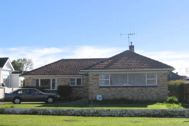 Photo of property in 11 Woodstock Road, Fairfield, Hamilton, 3214