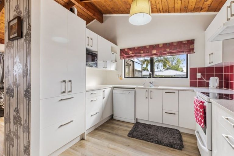 Photo of property in 1/25 Glenorchy Street, Glen Eden, Auckland, 0602